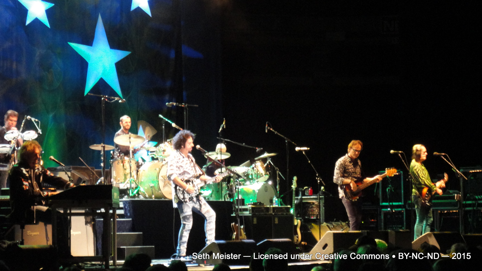 RingoStarrAndHisAllStarrBand2015-10-10SouthOkanaganEventsCentrePentictonCanada (18).jpg